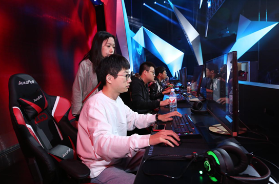 进而推动他 进而推动他