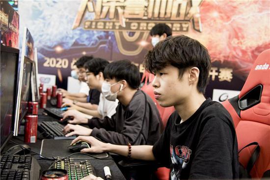 场比赛中也 场比赛中也