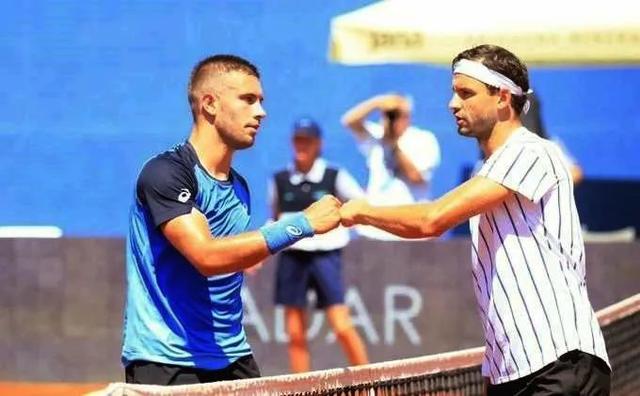 乏因手球引 乏因手球引